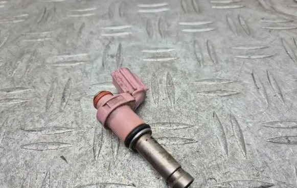Lexus GS 300 350 430 450H Fuel injector 2325031070