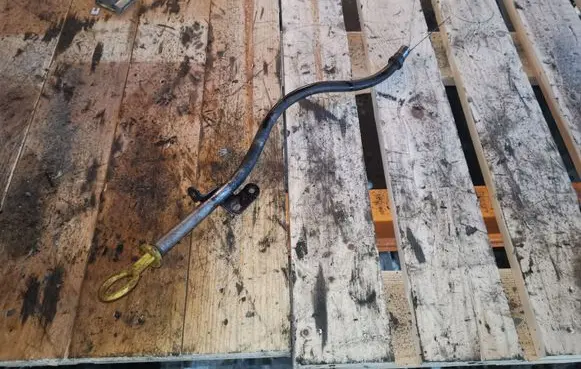 Oil level dip stick