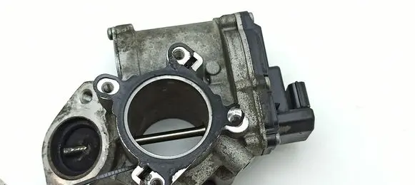 Nissan Primastar EGR valve
