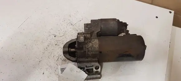 BMW 1 F20 F21 Starter motor 851579502 1241851579502 0001148026
