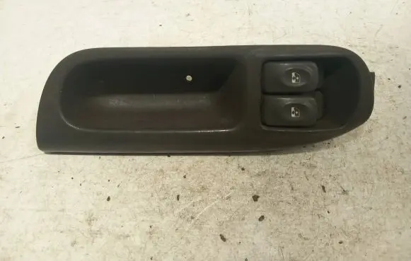 Renault Scenic I Electric window control switch 7700431172