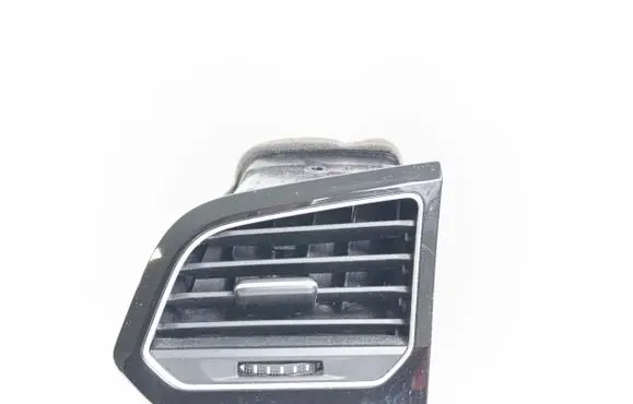 Volkswagen Golf VII Dashboard side air vent grill/cover trim 517819703A 517819709A