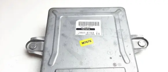 Toyota Prius (XW20) Engine control unit/module 8998147160 M7676