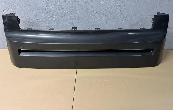Land Rover Defender Front bumper upper radiator grill L8B2-17820-A