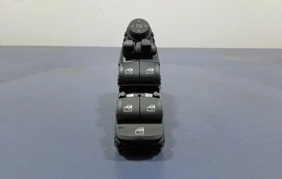 BMW X3 G01 Electric window control switch 6832729