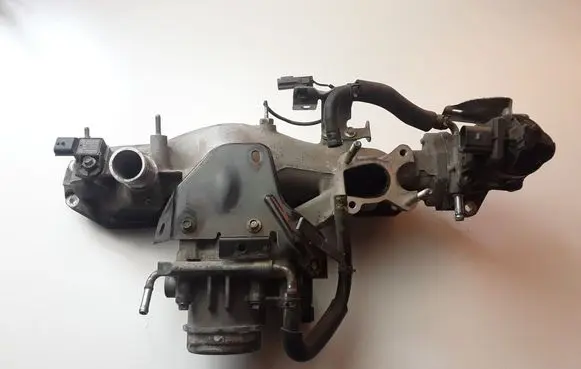 Mazda 6 Intake manifold SH0113100B