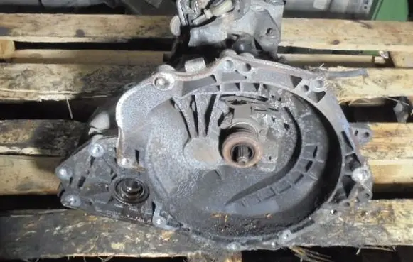 Opel Zafira B Manual 4 speed gearbox F17C394