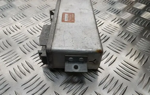 Audi 80 90 S2 B4 ABS control unit/module 0265100056 4A0907379A