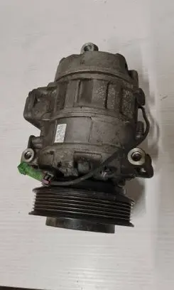 Volkswagen PASSAT B5.5 Air conditioning (A/C) compressor (pump) 8D0260808 7SBU16C 8D0260805K