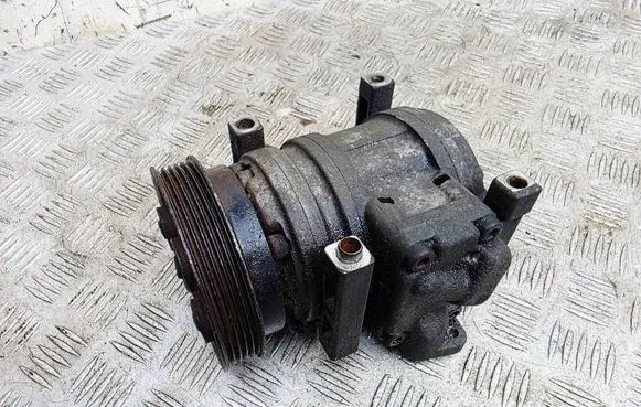Hyundai i10 Air conditioning (A/C) compressor (pump) 977010X200