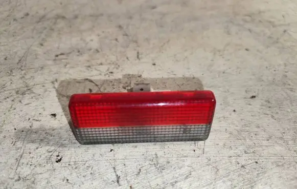 Peugeot 407 Number plate light