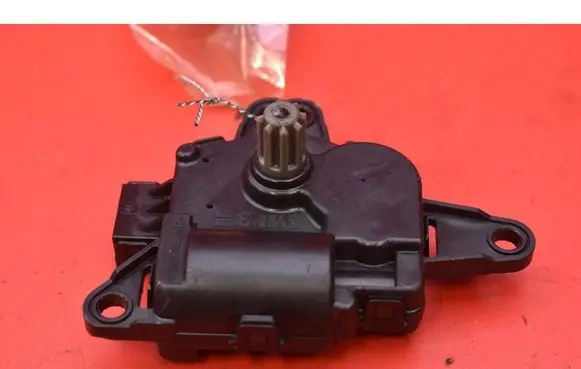 KIA Sportage Air flap motor/actuator EA1F0NX5AA