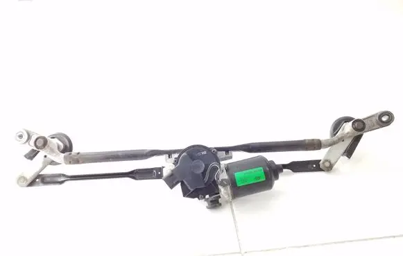 KIA Soul Front wiper linkage and motor 98100B2000