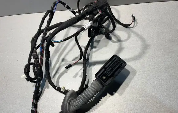BMW 4 F32 F33 Front door wiring loom 9337214
