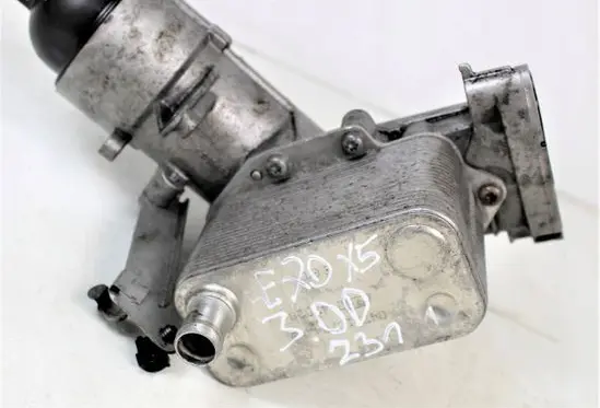 BMW X5 E70 Oil filter cover 