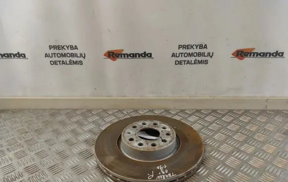 Volkswagen Touran I Front brake disc