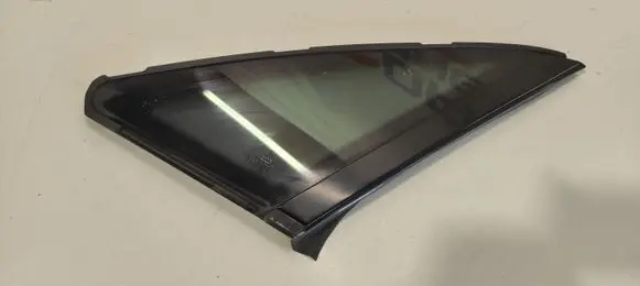 Audi A8 S8 D2 4D Rear side window 4D0845300