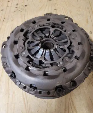 Audi A5 8T 8F Dual mass flywheel 0B1105266AG