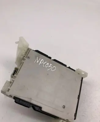 Toyota RAV 4 (XA50) Central body control module 8273042890B