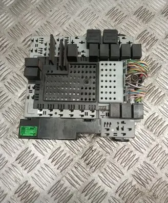 Volvo S60 Fuse box set 8633872