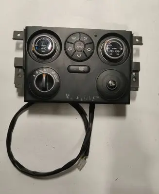 Suzuki Grand Vitara II Climate control unit 3951064J0 3951065JD4