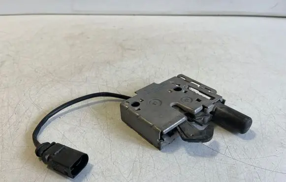 Volkswagen T-Roc Engine bonnet/hood lock/catch 2GA823509A