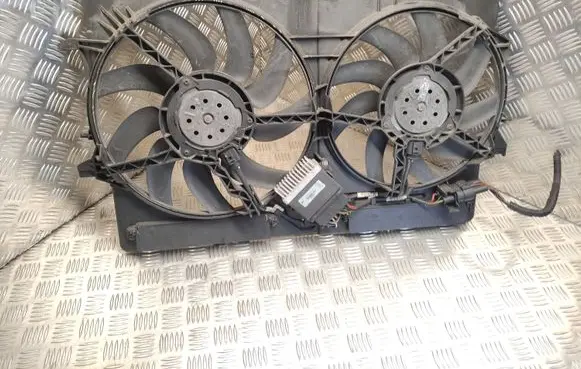 Audi A4 S4 B8 8K Radiator cooling fan shroud 8K0121003M