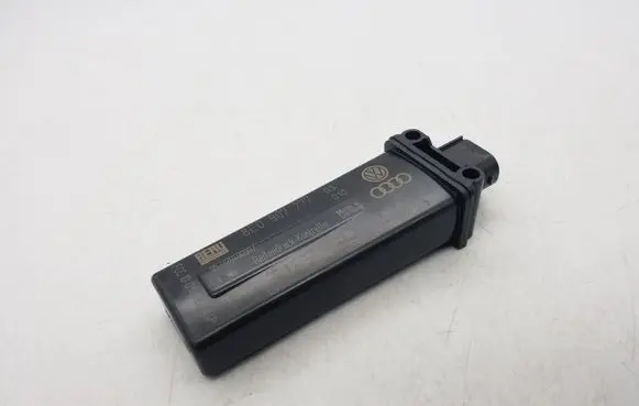 Audi A6 S6 C6 4F Tire pressure sensor 8E0907277