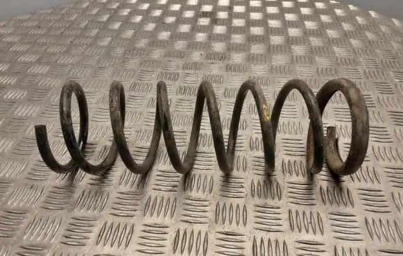 Ford Mondeo Mk III Rear coil spring