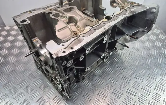 Mercedes-Benz E W213 Engine block R2640102106
