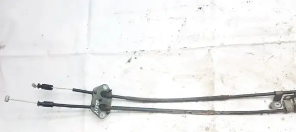 Handbrake/parking brake wiring cable
