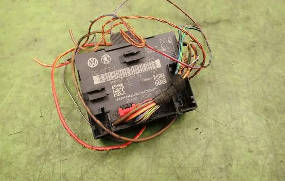Skoda Superb B6 (3T) Door control unit/module 7N0959792