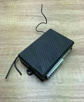 Audi A6 S6 C5 4B Alarm control unit/module 97RA0104506
