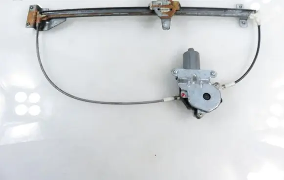 Mercedes-Benz Vito Viano W638 Front door window regulator with motor 0130821666