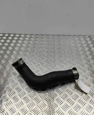 BMW 5 F10 F11 Intercooler hose/pipe 7810615