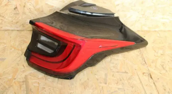 Toyota Yaris XP210 Rear/tail lights