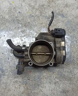 Audi A6 S6 C5 4B Throttle valve