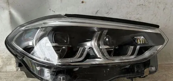 BMW X3 G01 Headlight/headlamp 8739654