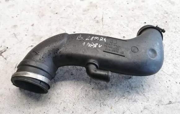 Opel Zafira B Intercooler hose/pipe 55561910 329788454