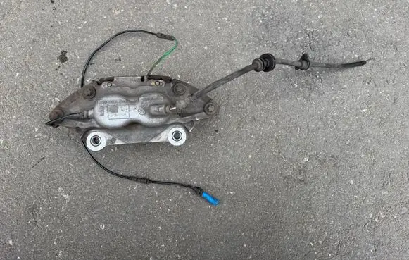 BMW 7 G11 G12 Front brake caliper 4X404434836 688072302