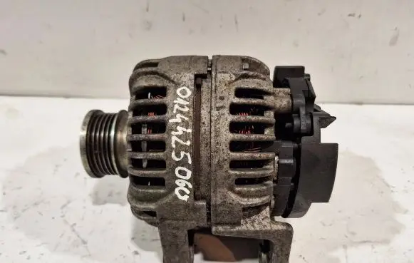 Opel Insignia A Generator/alternator 0124425060