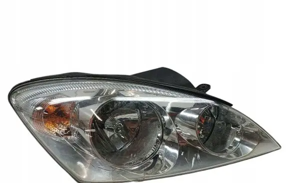 KIA Ceed Headlight/headlamp 921021H010