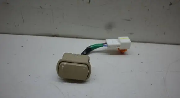 Subaru Outback (BS) Seat control switch 5K24