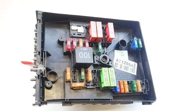 Skoda Superb B6 (3T) Fuse box set 1K0937125C