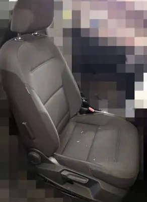 Volkswagen Golf VII Front passenger seat 