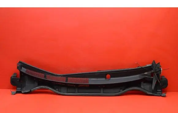 Toyota Auris E180 Wiper trim 5578102350
