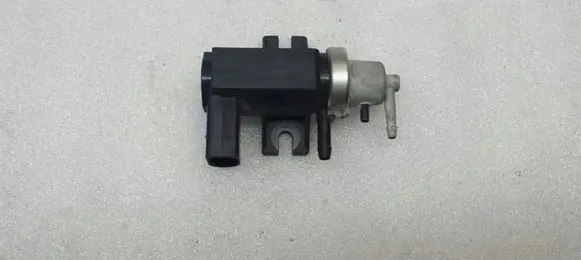 Audi A4 S4 B8 8K Turbo solenoid valve 1J0906627B