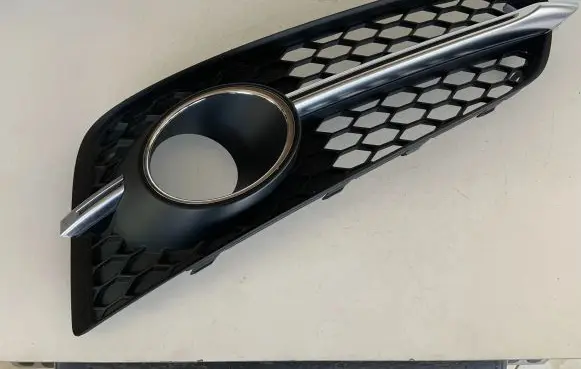 Audi A8 S8 D4 4H Front fog light trim/grill 4H0807679AB