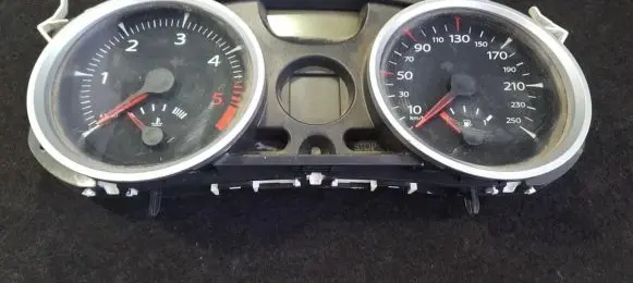 Renault Megane II Speedometer (instrument cluster) 8200408798D 35110419