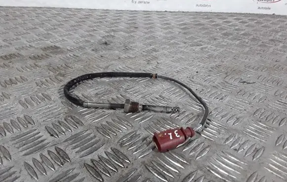 Audi A4 S4 B8 8K Lambda probe sensor 8K0906088